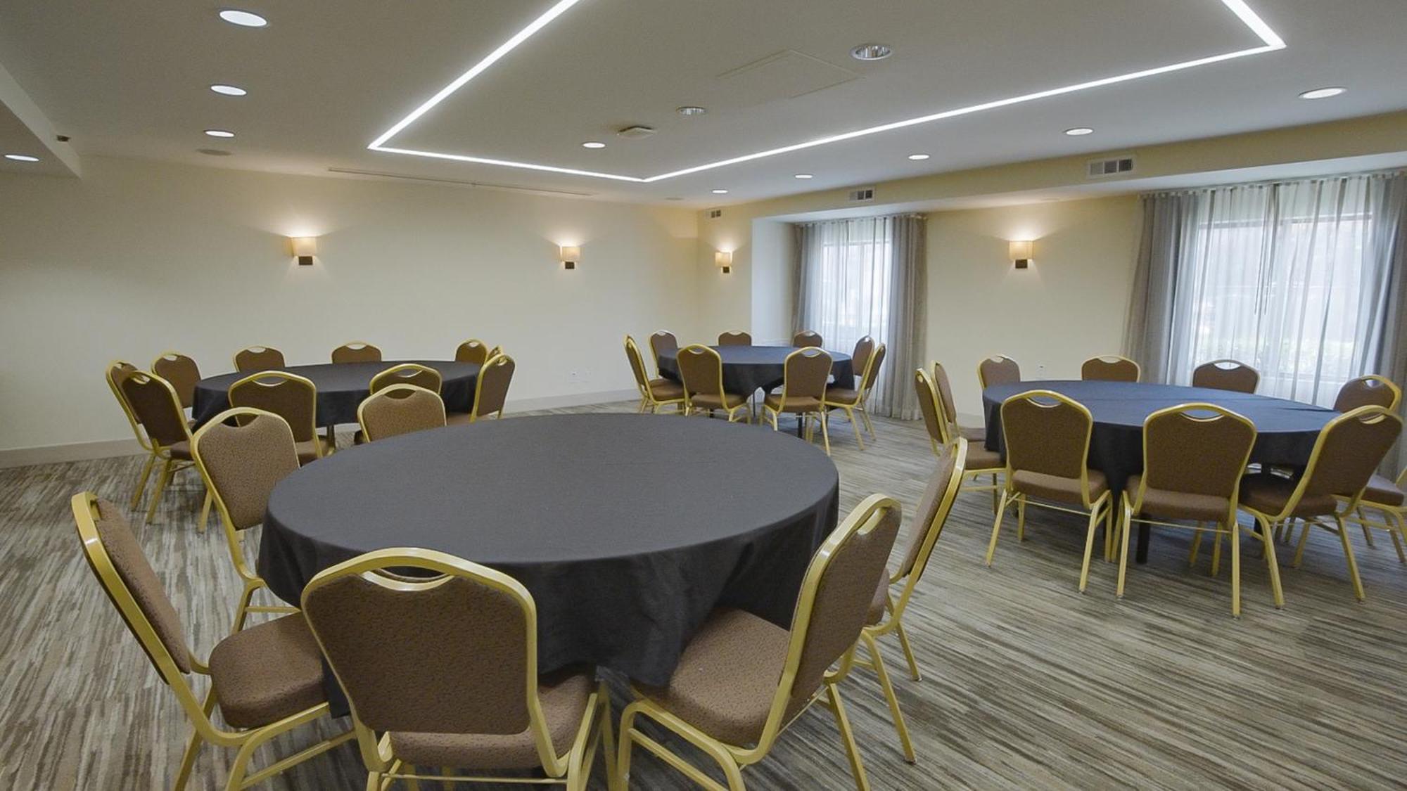 Holiday Inn Irving Las Colinas By Ihg Экстерьер фото