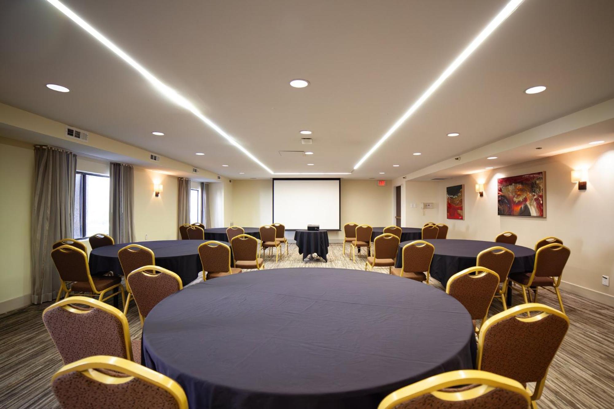 Holiday Inn Irving Las Colinas By Ihg Экстерьер фото