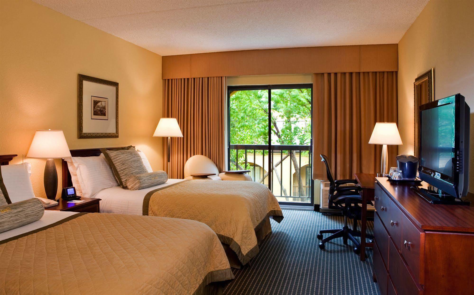 Holiday Inn Irving Las Colinas By Ihg Экстерьер фото